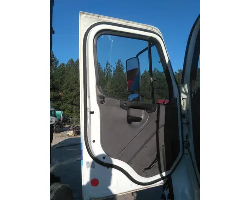 FREIGHTLINER M2 106 2014-2023 DOOR ASSEMBLY, FRONT