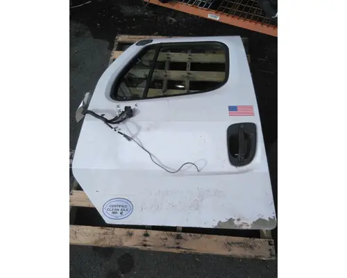FREIGHTLINER M2 106 2014-2023 DOOR ASSEMBLY, FRONT