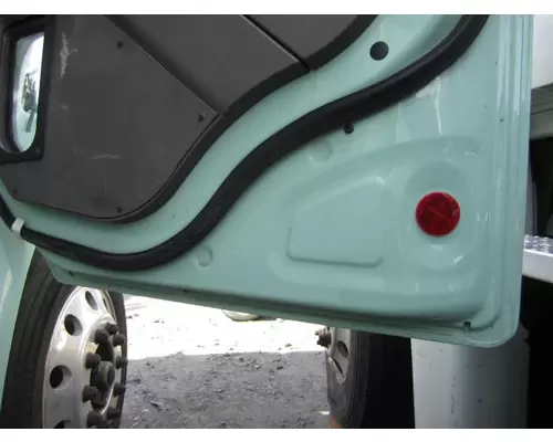FREIGHTLINER M2 106 2014-2023 DOOR ASSEMBLY, FRONT