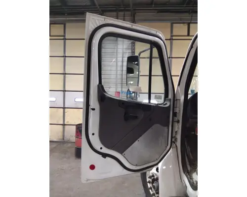 FREIGHTLINER M2 106 2014-2023 DOOR ASSEMBLY, FRONT