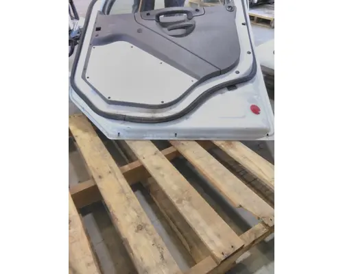 FREIGHTLINER M2 106 2014-2023 DOOR ASSEMBLY, FRONT