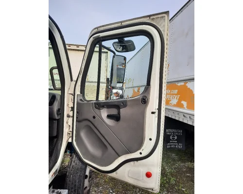 FREIGHTLINER M2 106 2014-2023 DOOR ASSEMBLY, FRONT