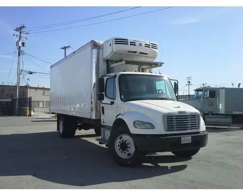 FREIGHTLINER M2 106 MEDIUM DUTY Complete Vehicle