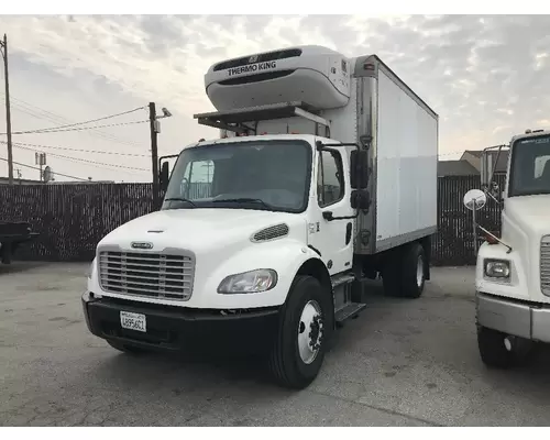 FREIGHTLINER M2 106 MEDIUM DUTY Complete Vehicle