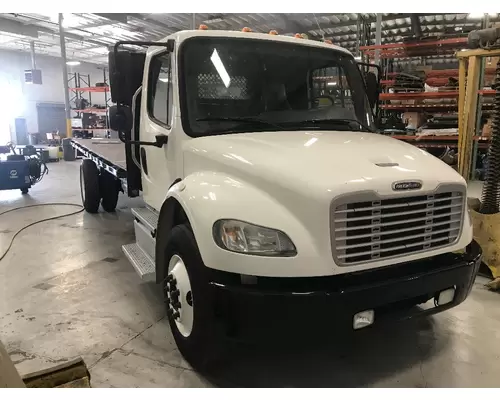 FREIGHTLINER M2 106 MEDIUM DUTY Complete Vehicle