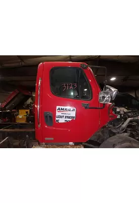 FREIGHTLINER M2 106 MEDIUM DUTY Door Assembly, Front