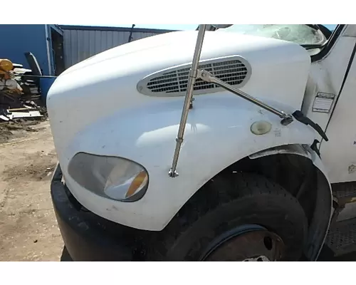 FREIGHTLINER M2 106 MEDIUM DUTY Hood