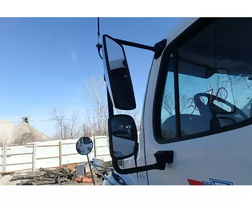 FREIGHTLINER M2 106 MEDIUM DUTY Side View Mirror