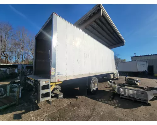 FREIGHTLINER M2 106 Medium Duty BoxBed