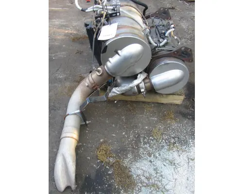 FREIGHTLINER M2 106 Medium Duty DPF (Diesel Particulate Filter)