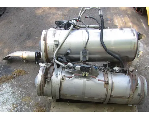FREIGHTLINER M2 106 Medium Duty DPF (Diesel Particulate Filter)