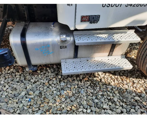FREIGHTLINER M2 106 PLUS FUEL TANK