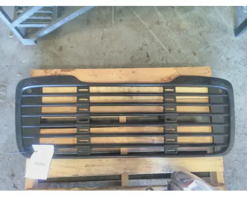 FREIGHTLINER M2 106 PLUS GRILLE