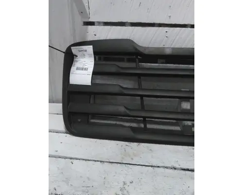 FREIGHTLINER M2 106 PLUS GRILLE