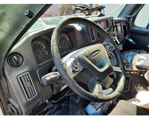 FREIGHTLINER M2 106 PLUS STEERING COLUMN