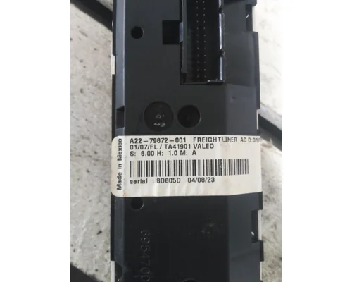 FREIGHTLINER M2 106 PLUS TEMPERATURE CONTROL