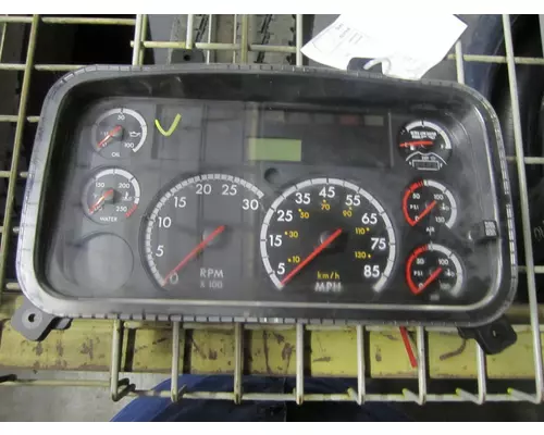 FREIGHTLINER M2 106V GAUGE CLUSTER