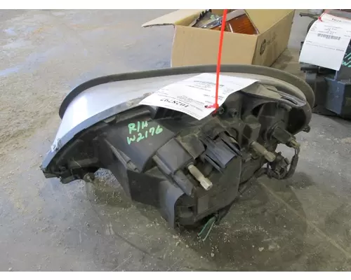 FREIGHTLINER M2 106V HEADLAMP ASSEMBLY