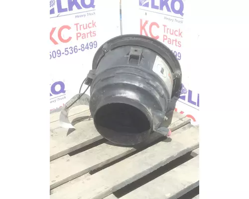 FREIGHTLINER M2 106 AIR CLEANER