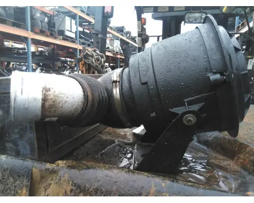 FREIGHTLINER M2 106 AIR CLEANER