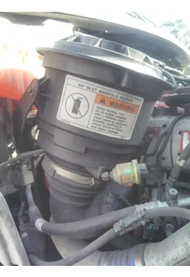 FREIGHTLINER M2 106 AIR CLEANER