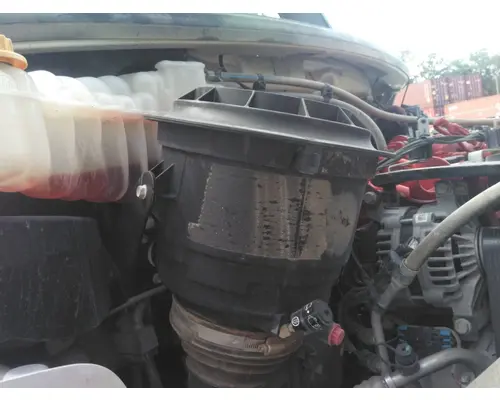 FREIGHTLINER M2 106 AIR CLEANER