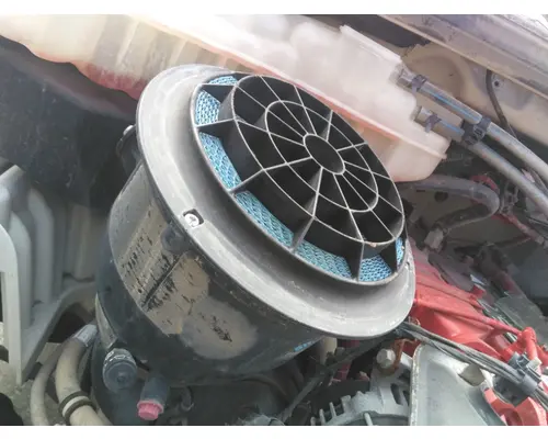 FREIGHTLINER M2 106 AIR CLEANER