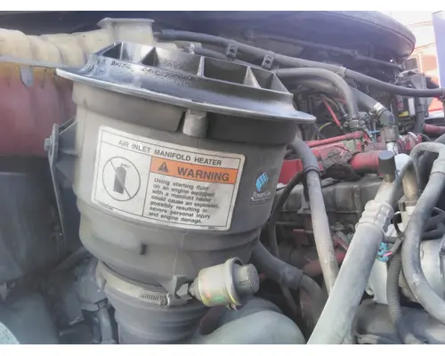 FREIGHTLINER M2 106 AIR CLEANER