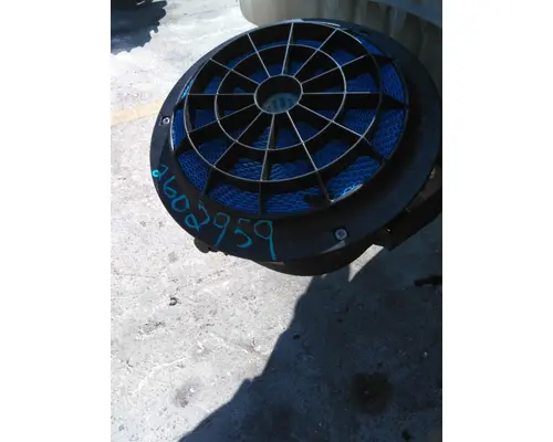 FREIGHTLINER M2 106 AIR CLEANER