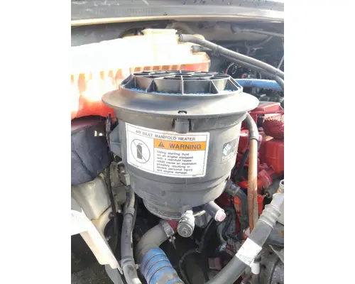 FREIGHTLINER M2 106 AIR CLEANER