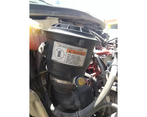 FREIGHTLINER M2 106 AIR CLEANER