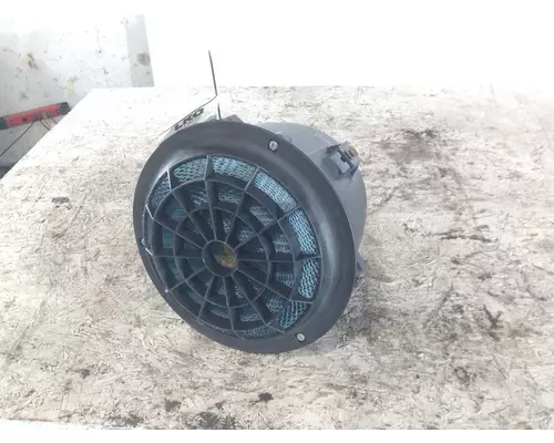 FREIGHTLINER M2 106 AIR CLEANER
