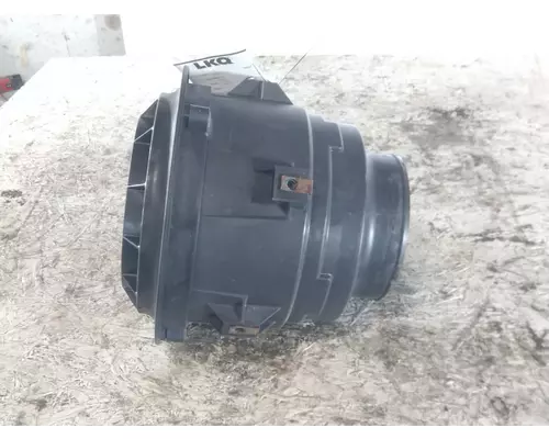 FREIGHTLINER M2 106 AIR CLEANER
