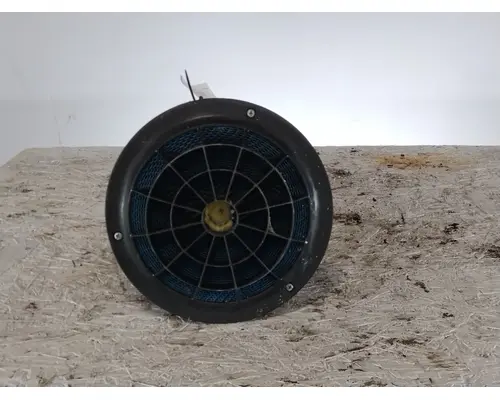 FREIGHTLINER M2 106 AIR CLEANER