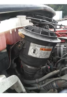 FREIGHTLINER M2 106 AIR CLEANER