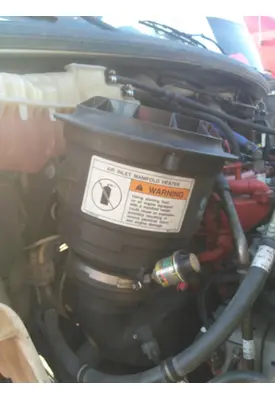FREIGHTLINER M2 106 AIR CLEANER