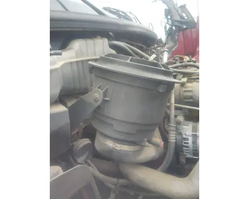 FREIGHTLINER M2 106 AIR CLEANER