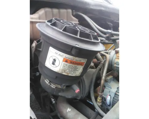FREIGHTLINER M2 106 AIR CLEANER