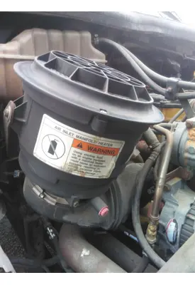 FREIGHTLINER M2 106 AIR CLEANER
