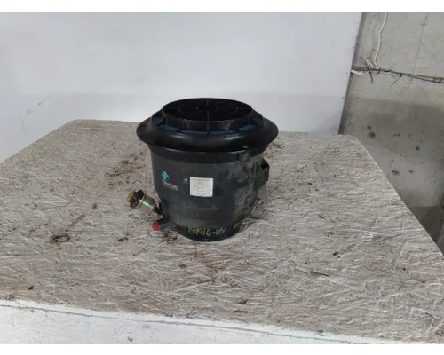 FREIGHTLINER M2 106 AIR CLEANER