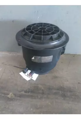 FREIGHTLINER M2 106 AIR CLEANER