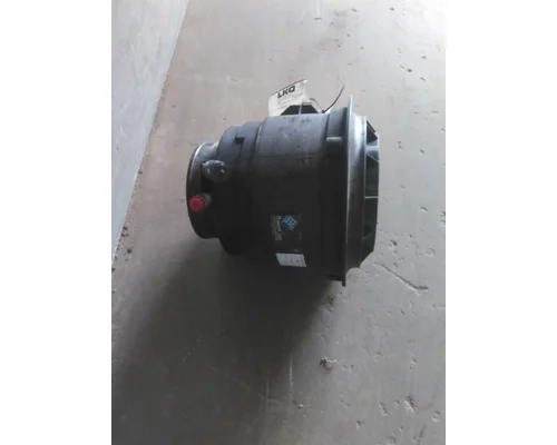 FREIGHTLINER M2 106 AIR CLEANER