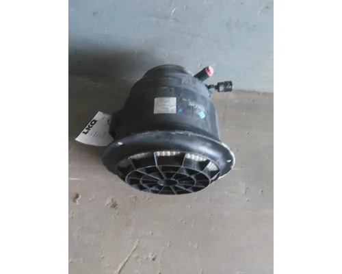 FREIGHTLINER M2 106 AIR CLEANER