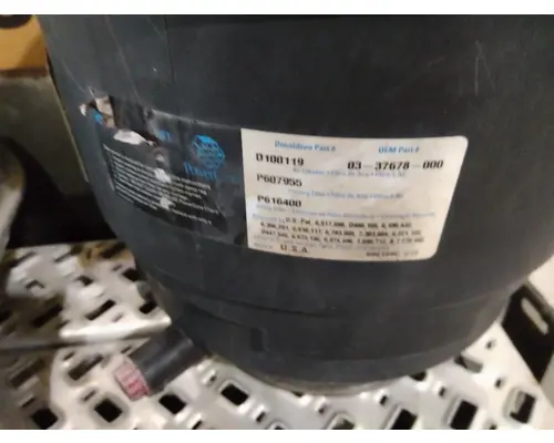 FREIGHTLINER M2 106 AIR CLEANER