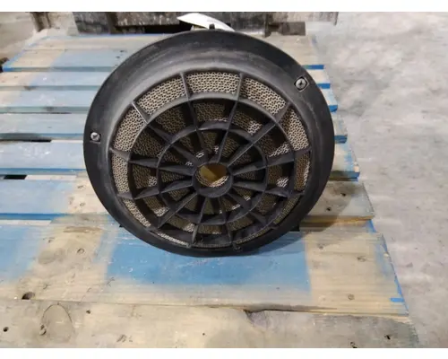 FREIGHTLINER M2 106 AIR CLEANER
