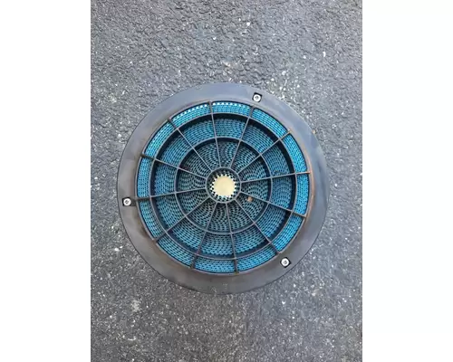 FREIGHTLINER M2 106 AIR CLEANER