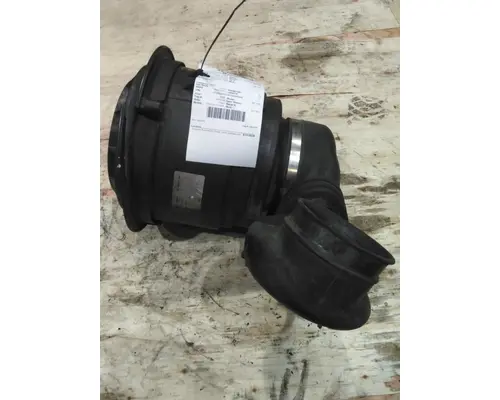 FREIGHTLINER M2 106 AIR CLEANER