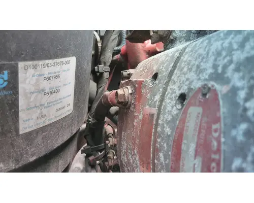 FREIGHTLINER M2 106 AIR CLEANER