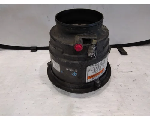 FREIGHTLINER M2 106 AIR CLEANER