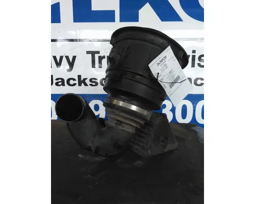 FREIGHTLINER M2 106 AIR CLEANER